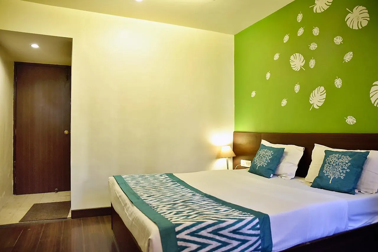 שימלה Oyo 8917 Hotel Crystal Palace