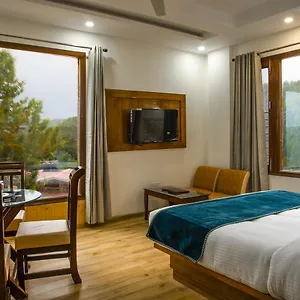 3* Hotel Jade Vine